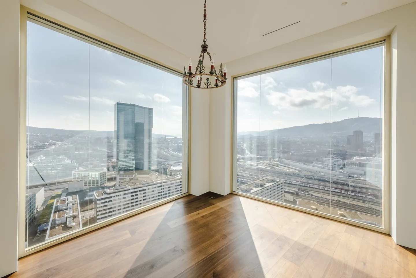 Luxuriöses Penthouse mit Atemberaubendem Blick - Foto 1 von 7