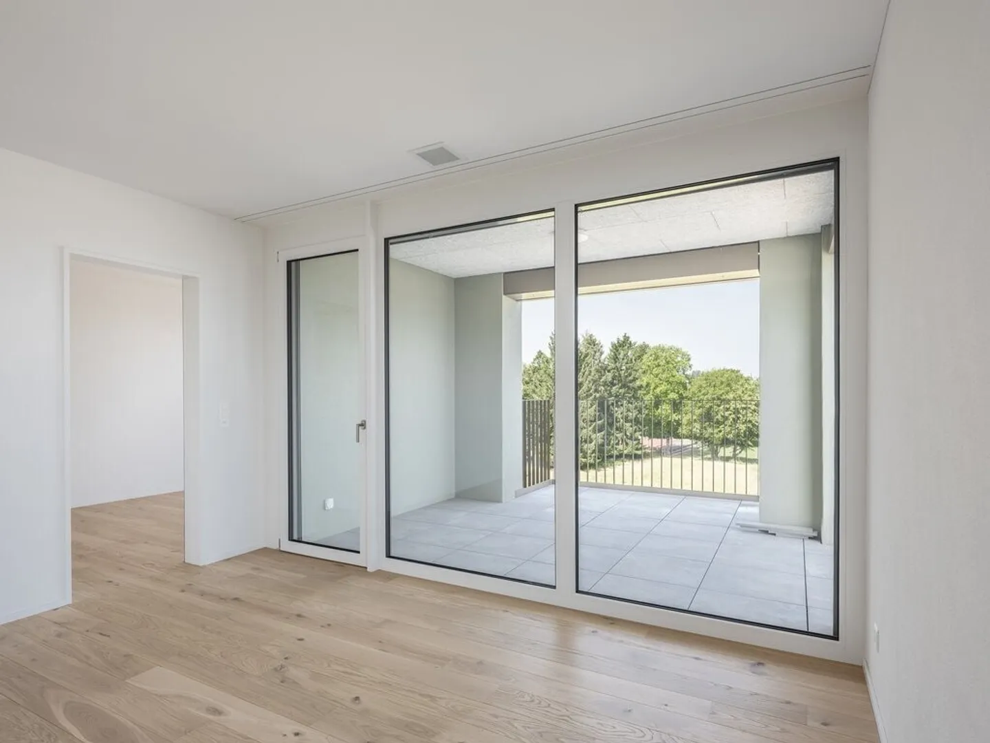 Modern Living in Kreuzlingen - Photo 2 of 7