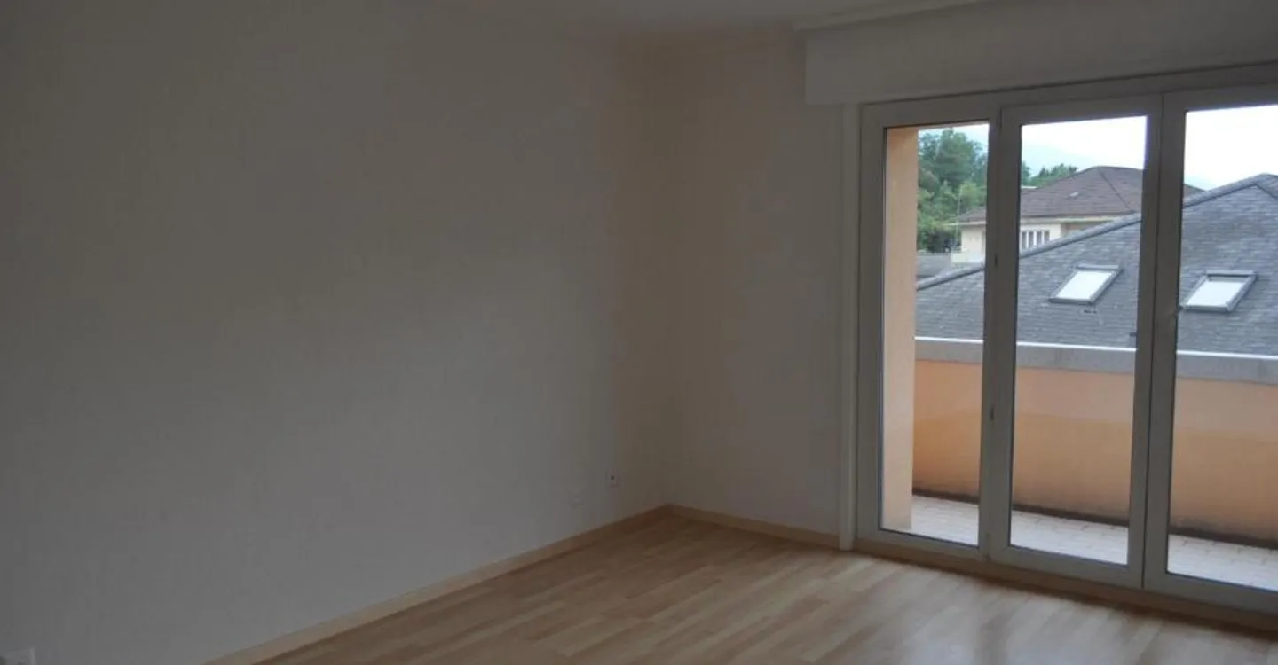 Ampio appartamento 4.5 locali - Foto 7 di 11