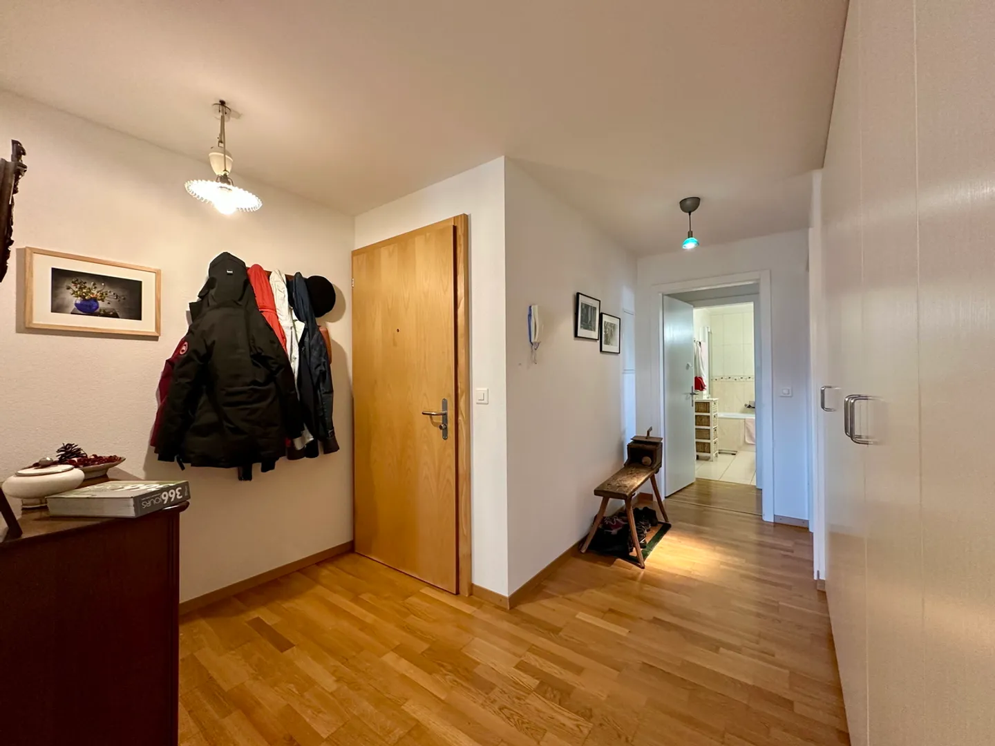 Wohnung mit 4.5 Zimmern im Cormanon-Viertel in VsG - Foto 5 von 12