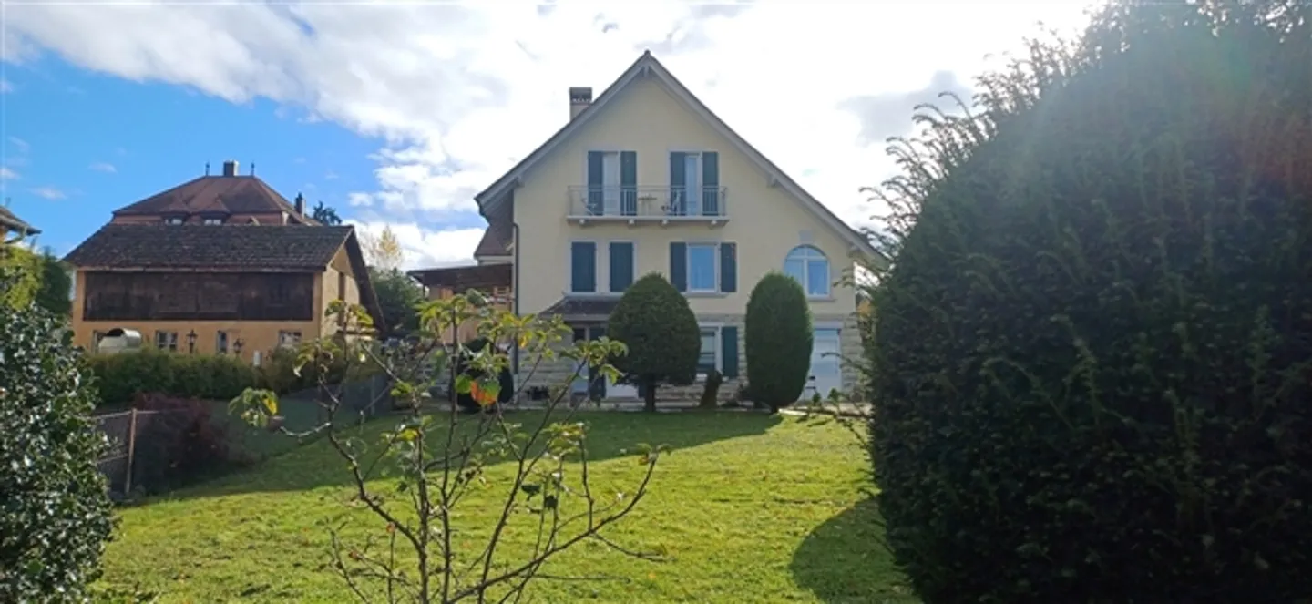 «Payerne. À 35 d'Epalinges. ndividuelle bourgeoise de 2 appart. 5.5+3.5» - Photo 3 sur 11