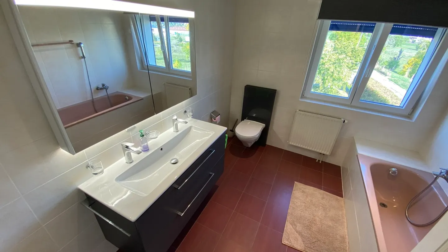 Modernes Einfamilienhaus mit Solar - Foto 15 von 29