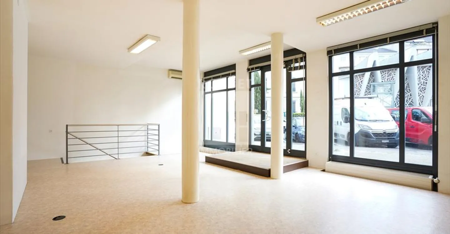 Shop for rent - Photo 8 of 9