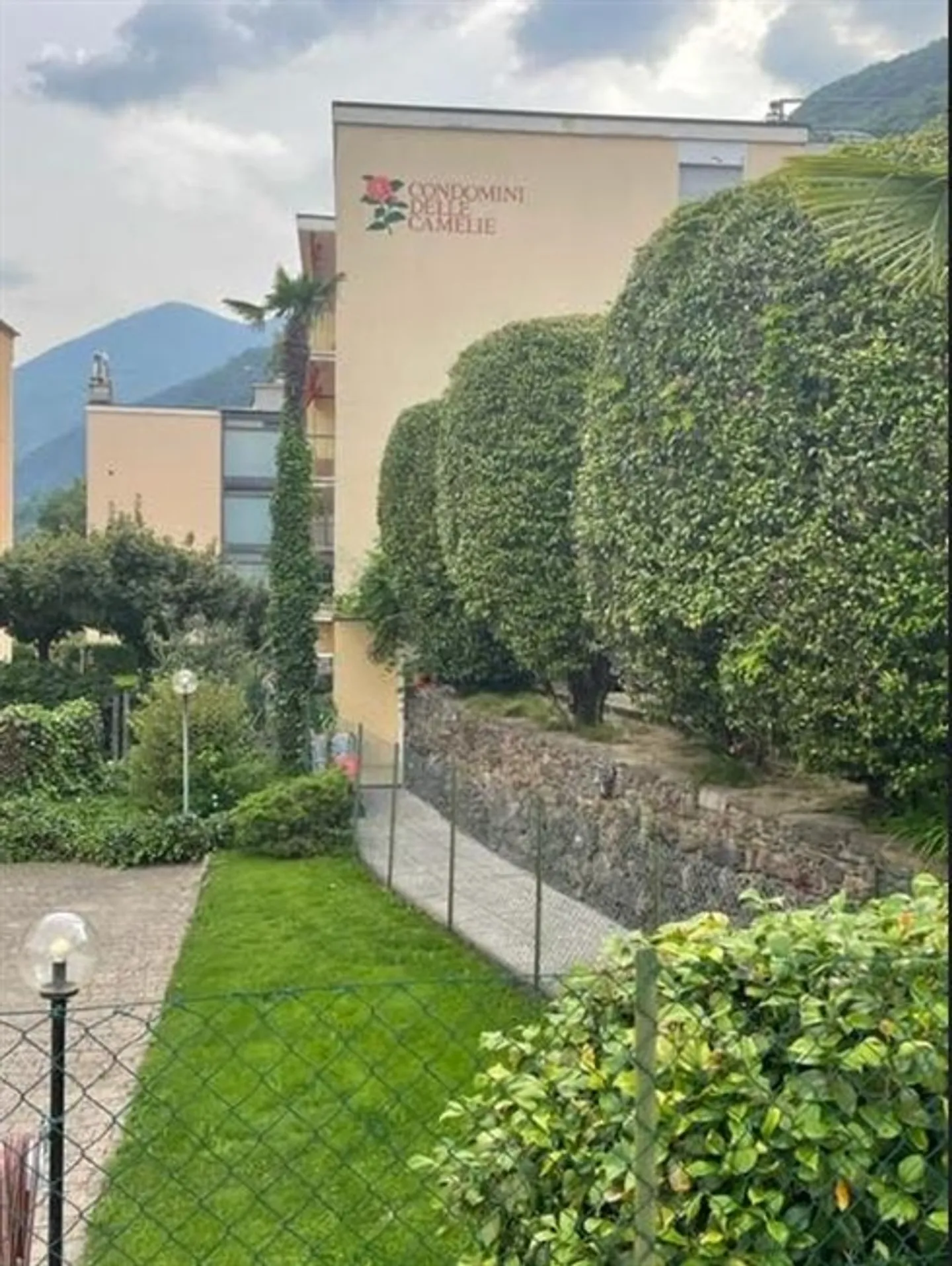 «Appartamento di 4.5 locali al PT con posteggio esterno / 4,5-Zimmer-Erdgeschosswohnung mit Aussenstellplatz» - Foto 2 di 20