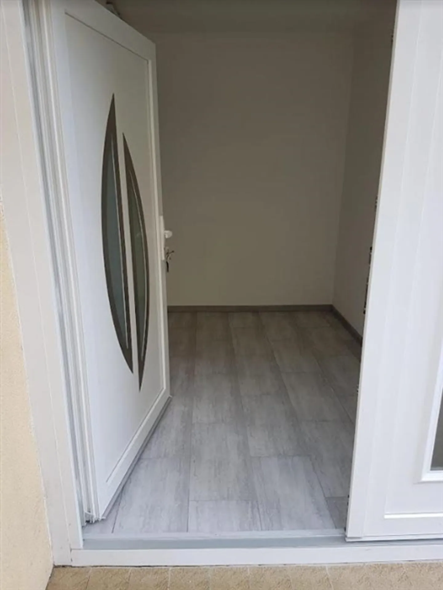 «Appartamento di 4.5 locali al PT con posteggio esterno / 4,5-Zimmer-Erdgeschosswohnung mit Aussenstellplatz» - Foto 5 di 20