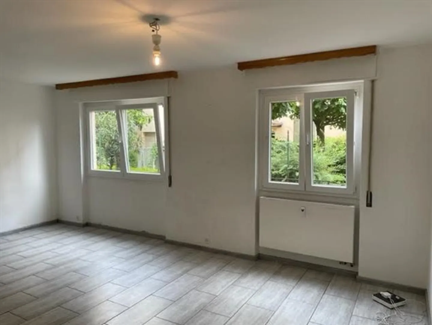 «Appartamento di 4.5 locali al PT con posteggio esterno / 4,5-Zimmer-Erdgeschosswohnung mit Aussenstellplatz» - Foto 7 di 20
