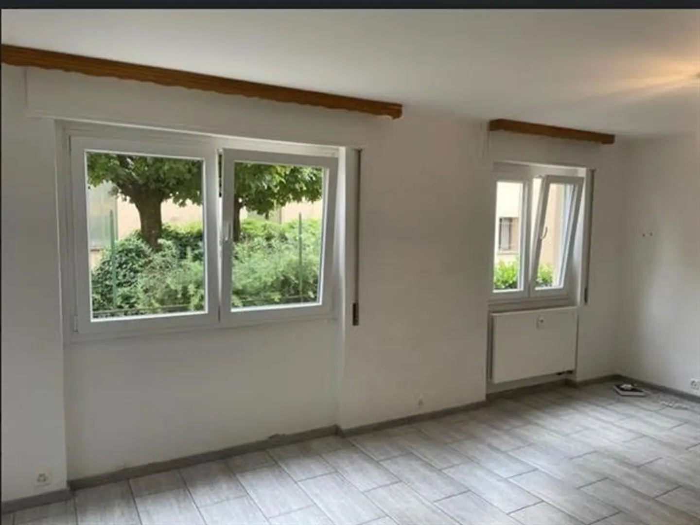 «Appartamento di 4.5 locali al PT con posteggio esterno / 4,5-Zimmer-Erdgeschosswohnung mit Aussenstellplatz» - Foto 8 di 20