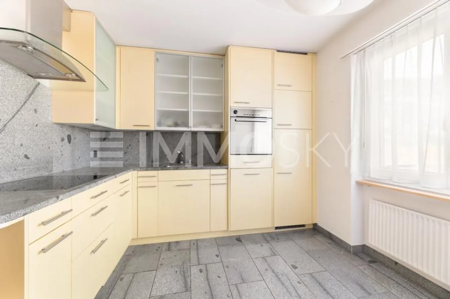 Brambrüesch and Calanda always in view - Photo 2 of 5