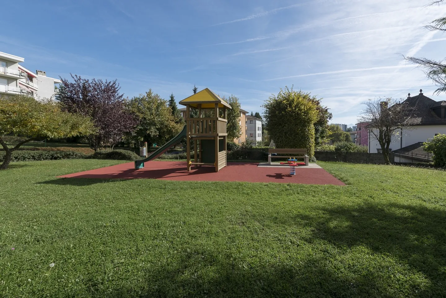 Charmant Appartement au Rez-de-Chaussée - Photo 2 sur 2