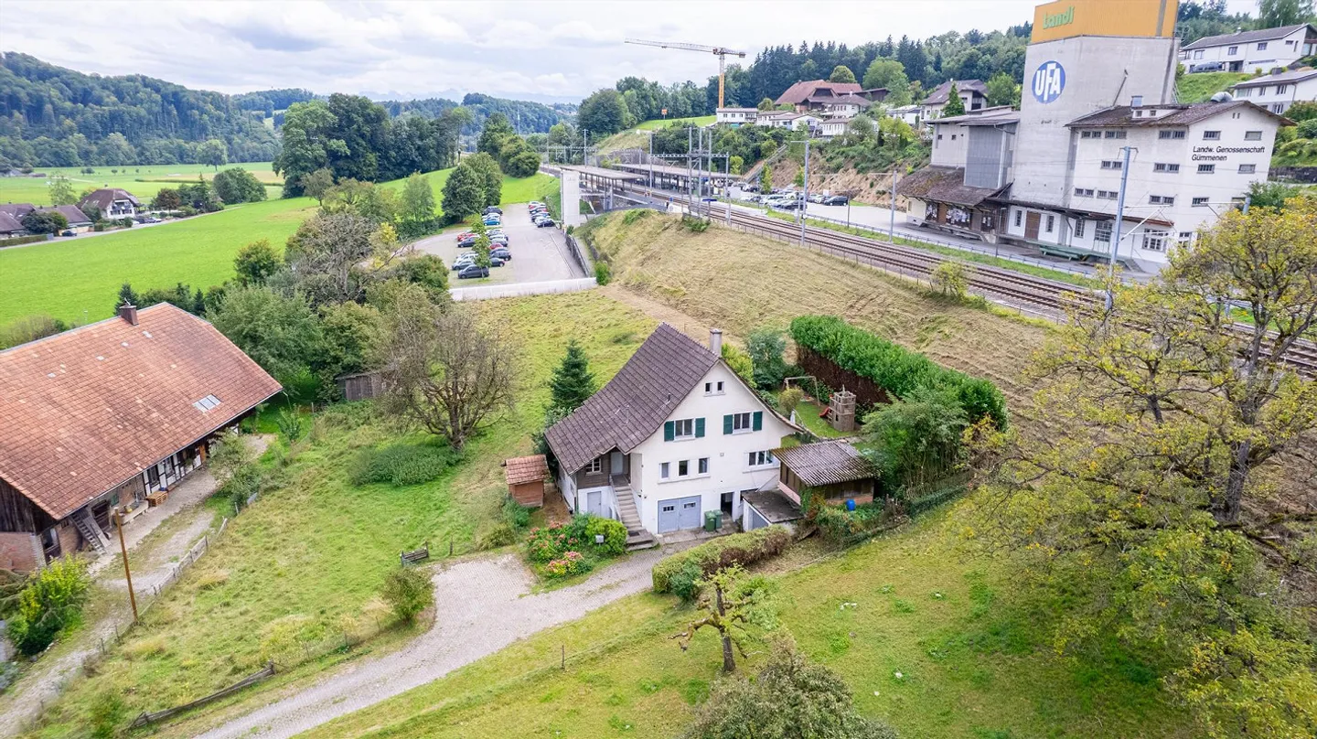 Casa unifamiliare con grande terreno in vendita a Gümmenen - Foto 6 di 16