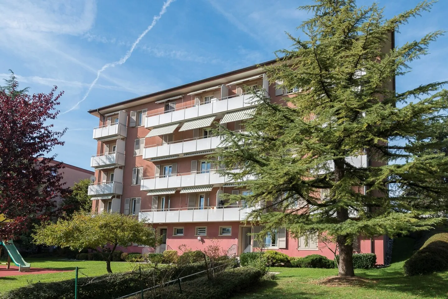 Charmant Appartement au Rez-de-Chaussée - Photo 1 sur 2