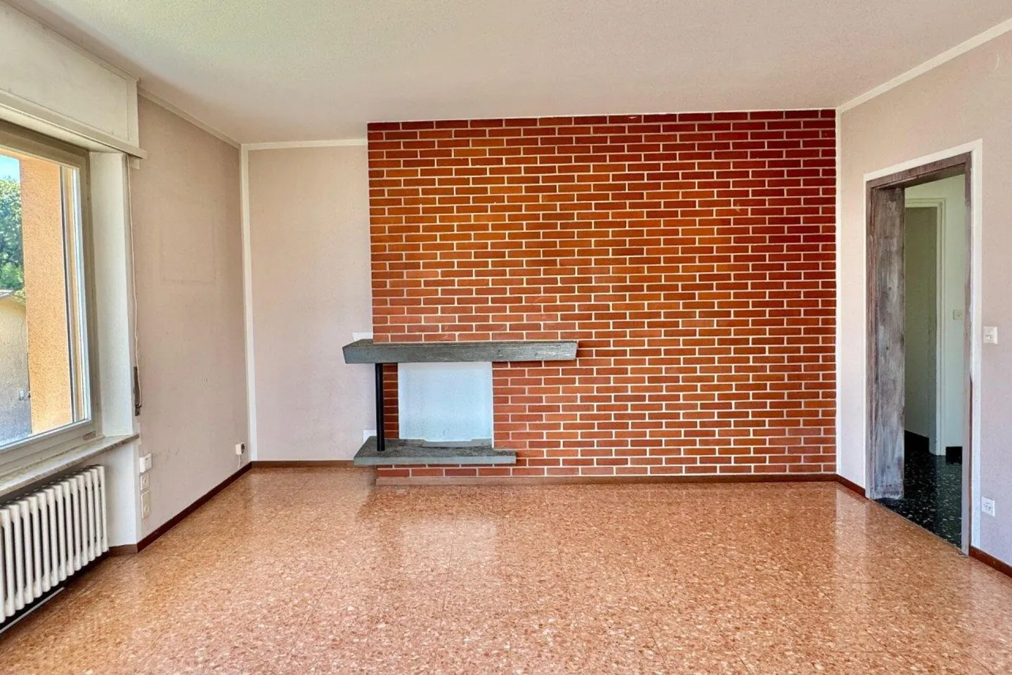 Casa bifamiliare con ampi spazi, garage ed atelier - Foto 12 di 12