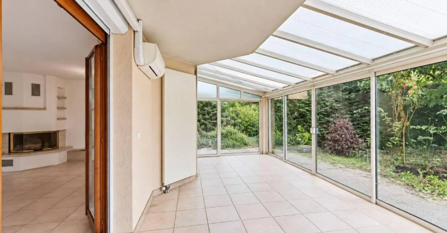 Schöne Familienvilla, in absoluter Ruhe und nur wenige Schritte vom See entfernt - Foto 4 von 7