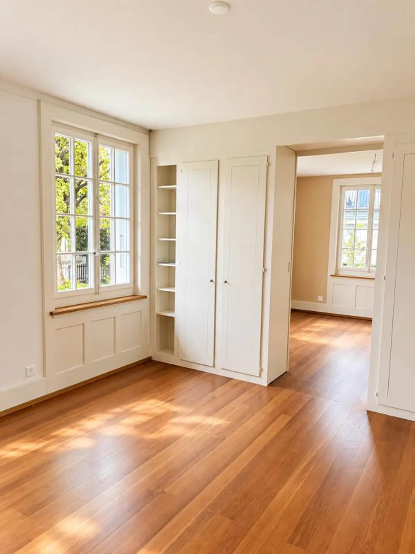 Incantevole appartamento di 3,5 stanze con balcone e utilizzo del giardino a Thun - Foto 8 di 9