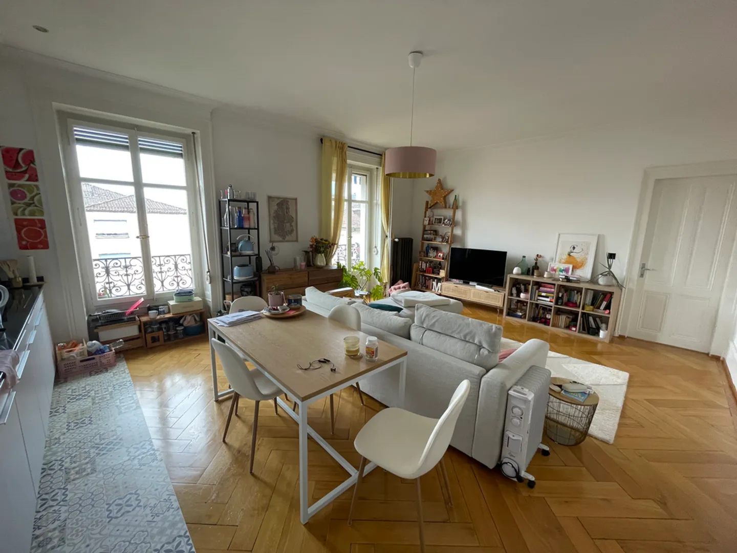 3.5 Room Apartment - Photo 2 of 8