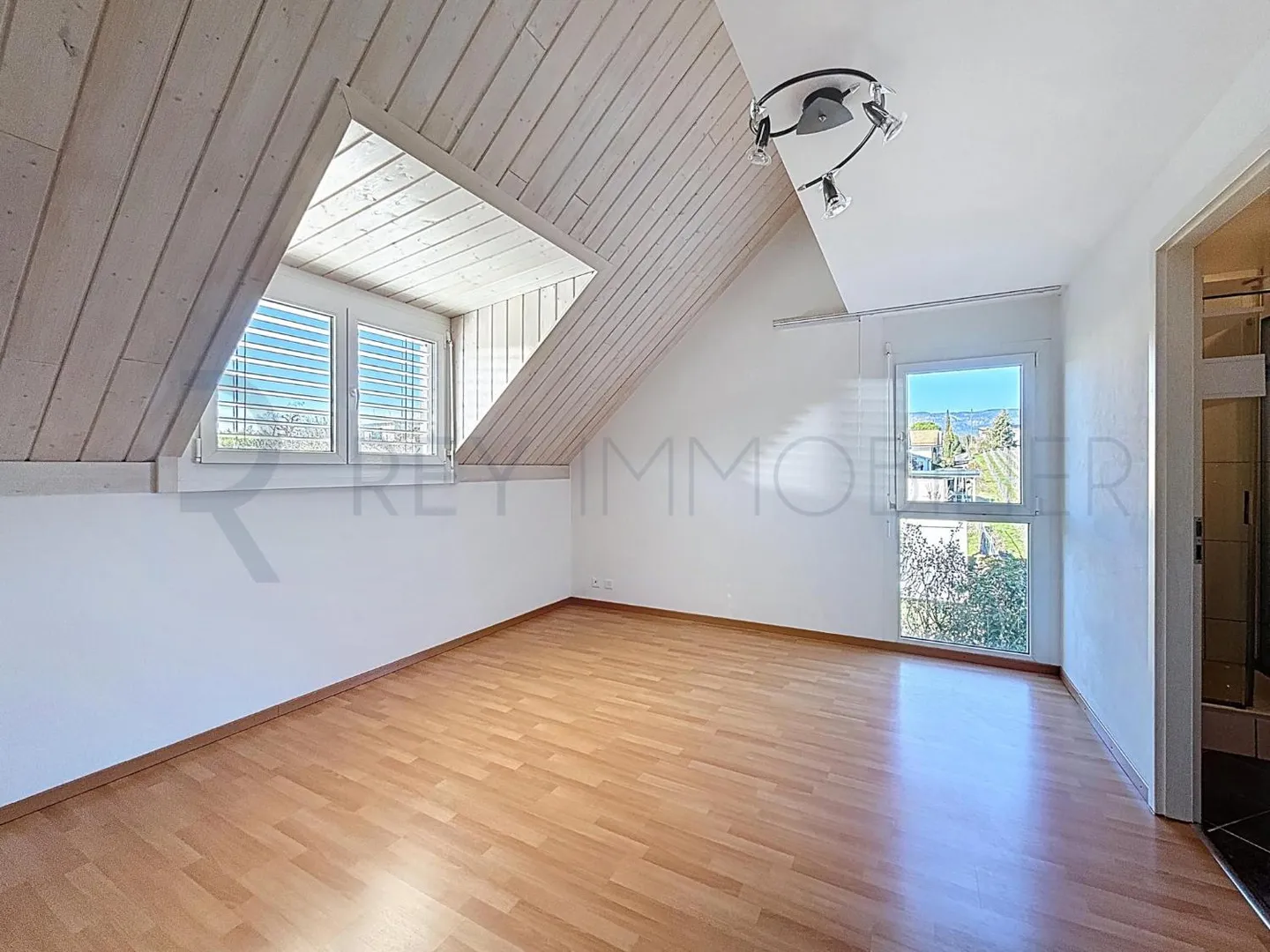 Casa a schiera affascinante in zona residenziale - Foto 7 di 9