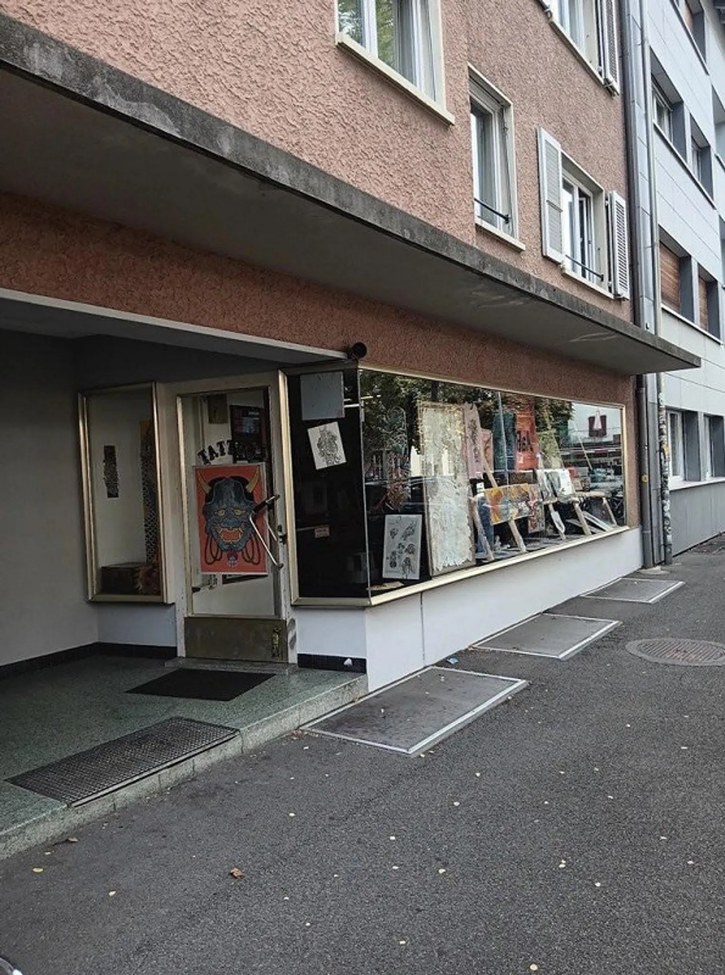 Spazio commerciale nel quartiere Lorraine - Foto 1 di 9