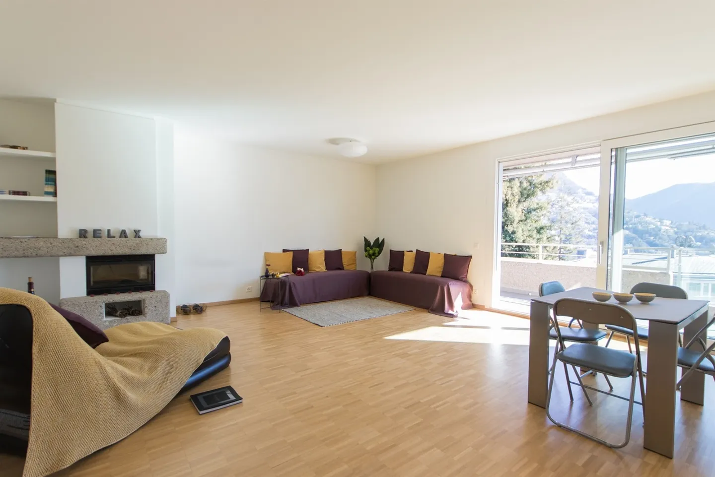 Elegance and Panorama: breathtaking lake view, just two steps from the center - Photo 1 of 8
