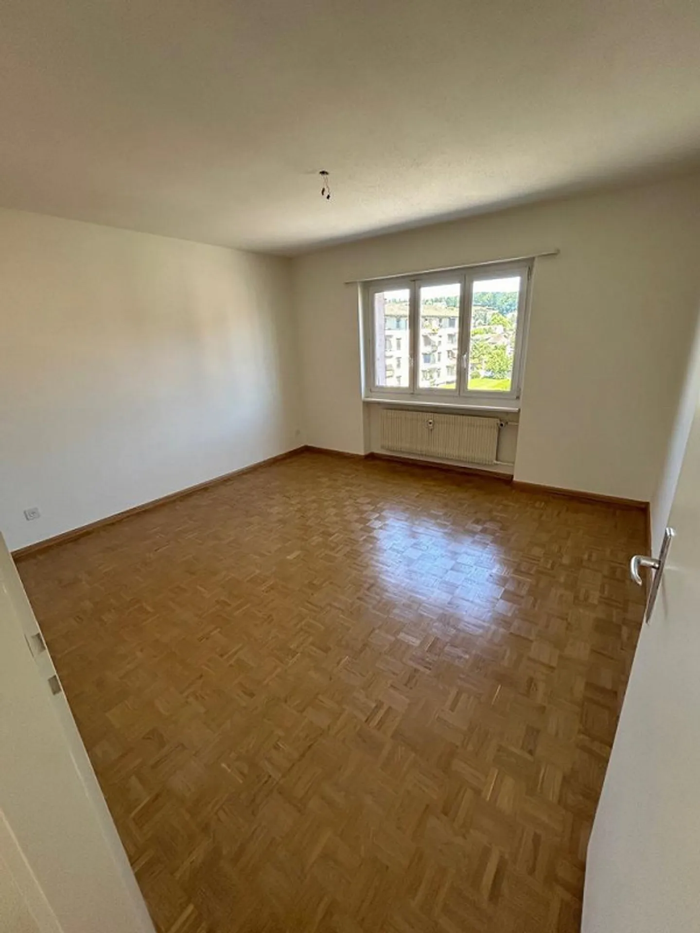 Appartement spacieux de 4 pièces dans un bel emplacement ! - Photo 6 sur 9