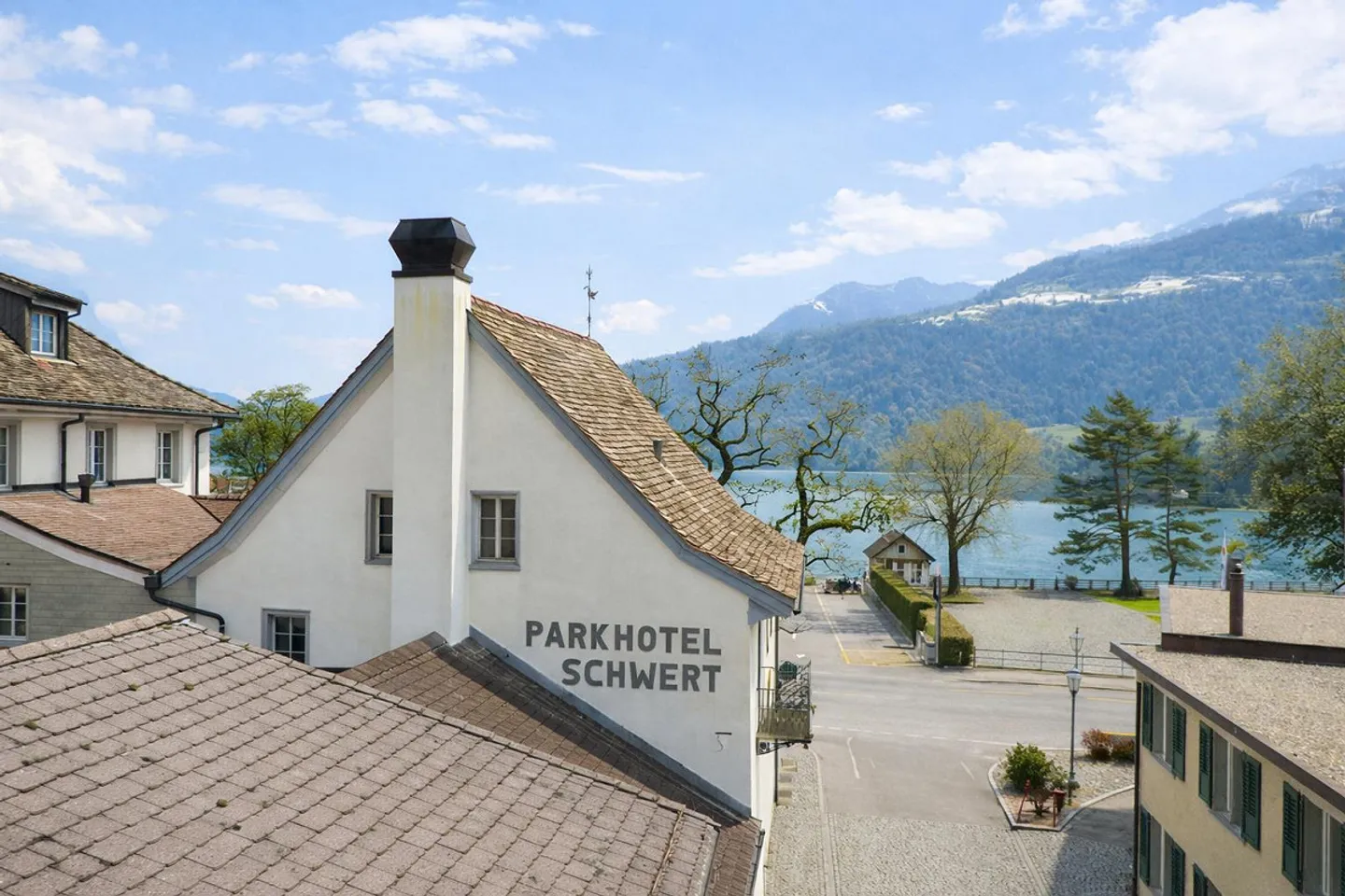 Charming 3-room apartment in the historic center of Weesen - Photo 2 of 7