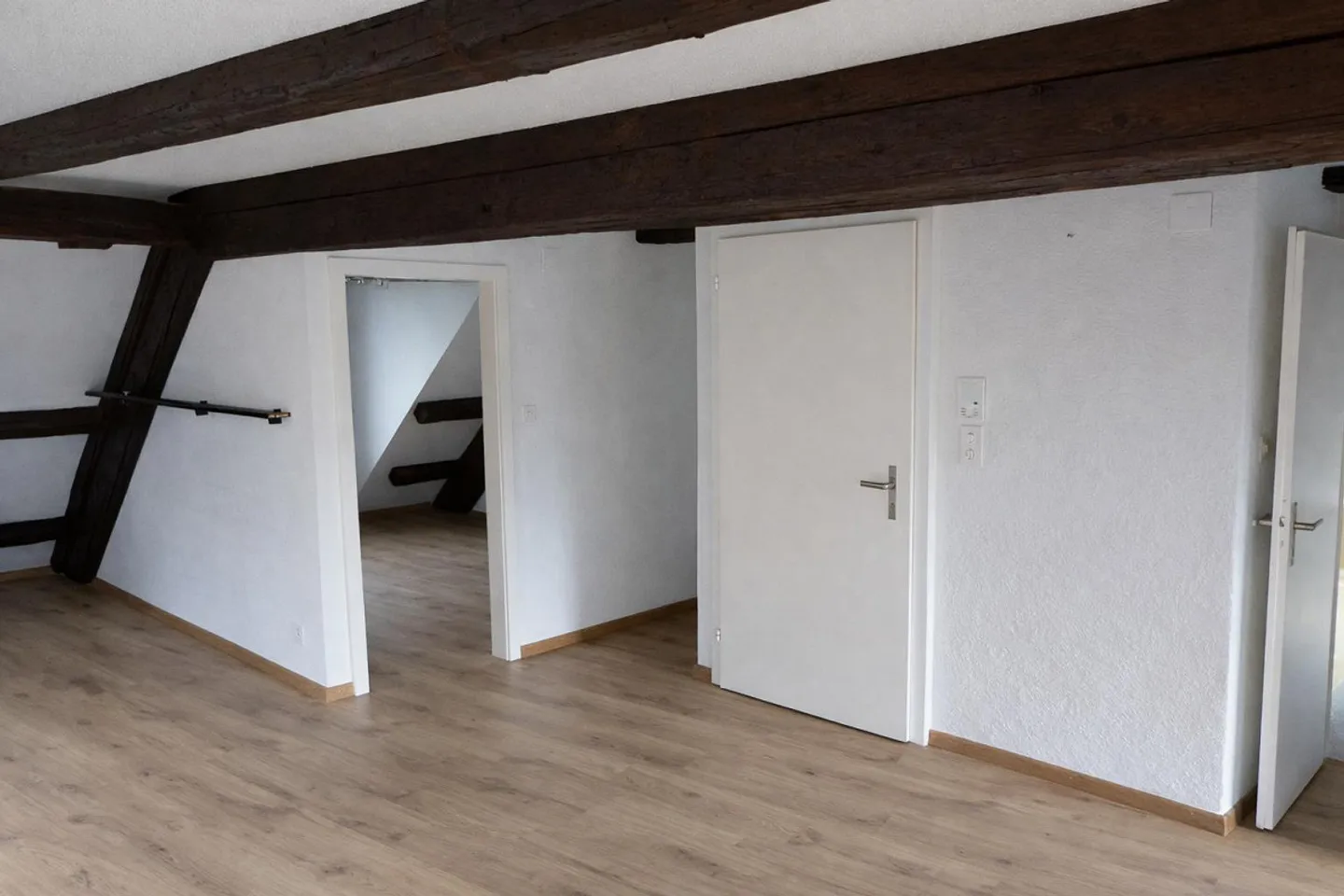 Charming 3-room apartment in the historic center of Weesen - Photo 5 of 7