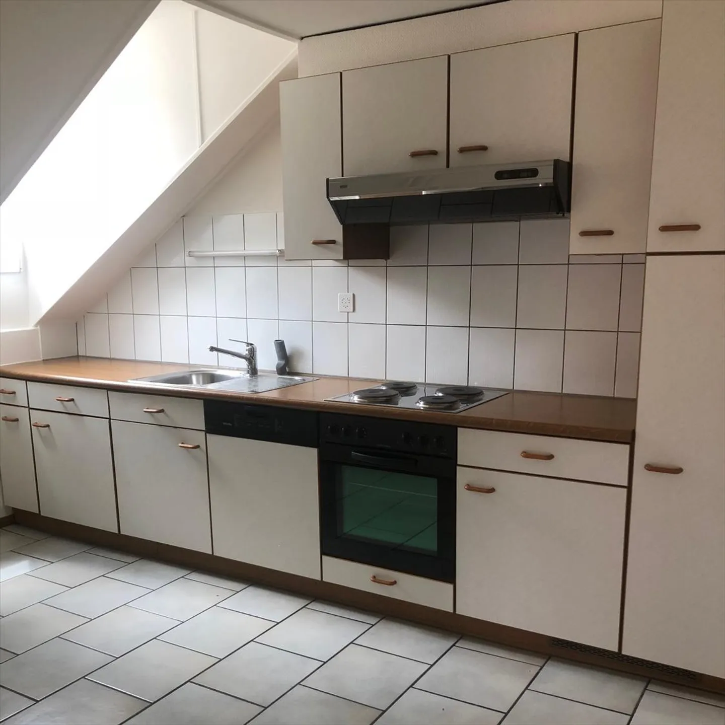 Apartment with 3.0 rooms ideally located in Fleurier - Photo 1 of 5