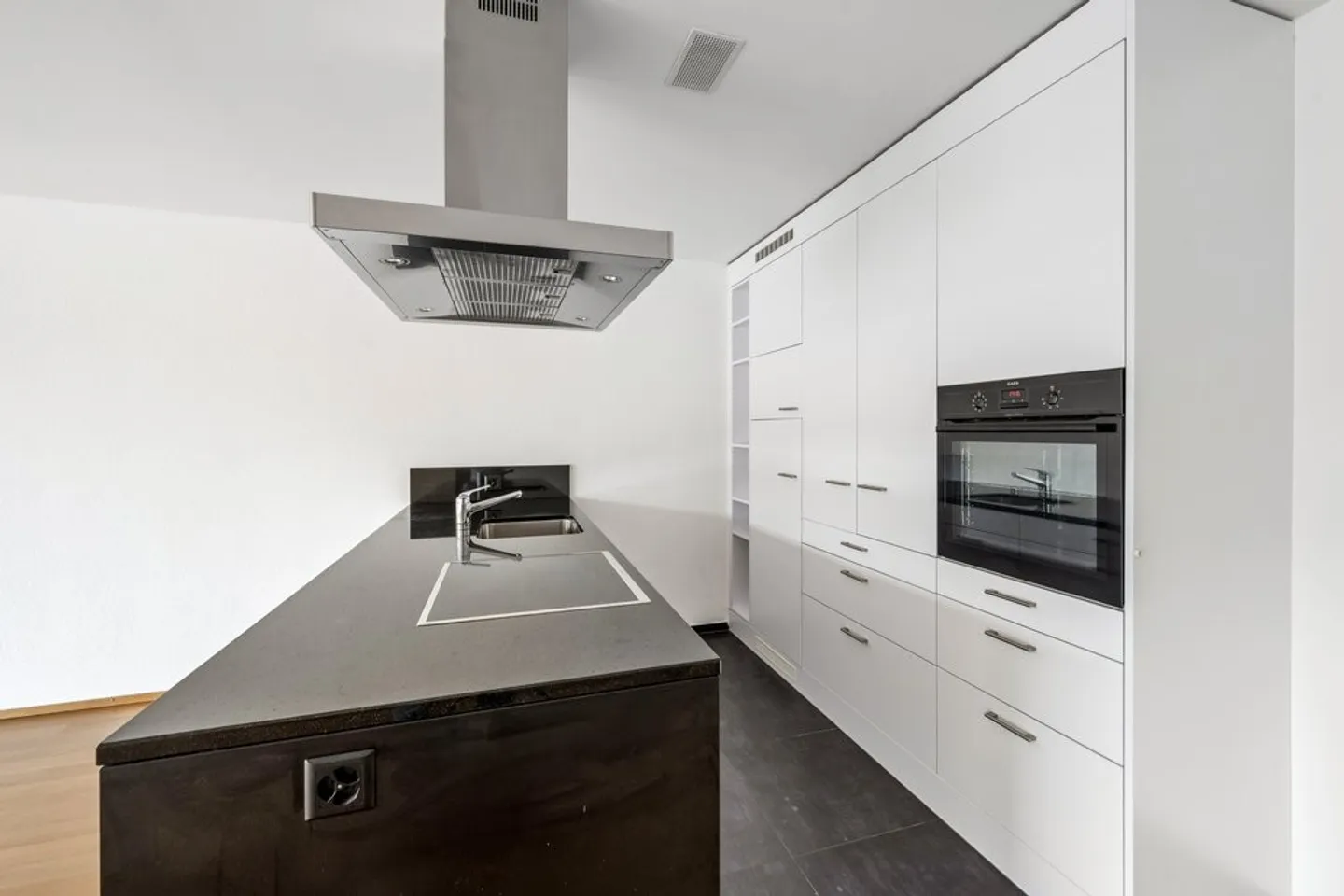 Appartamento moderno di 2,5 stanze in posizione centrale - Foto 7 di 10