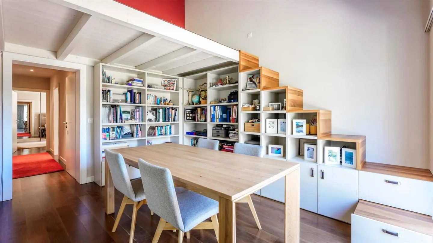 Rive Gauche - Lake in immediate proximity, beautiful villa with garden - Photo 5 of 12