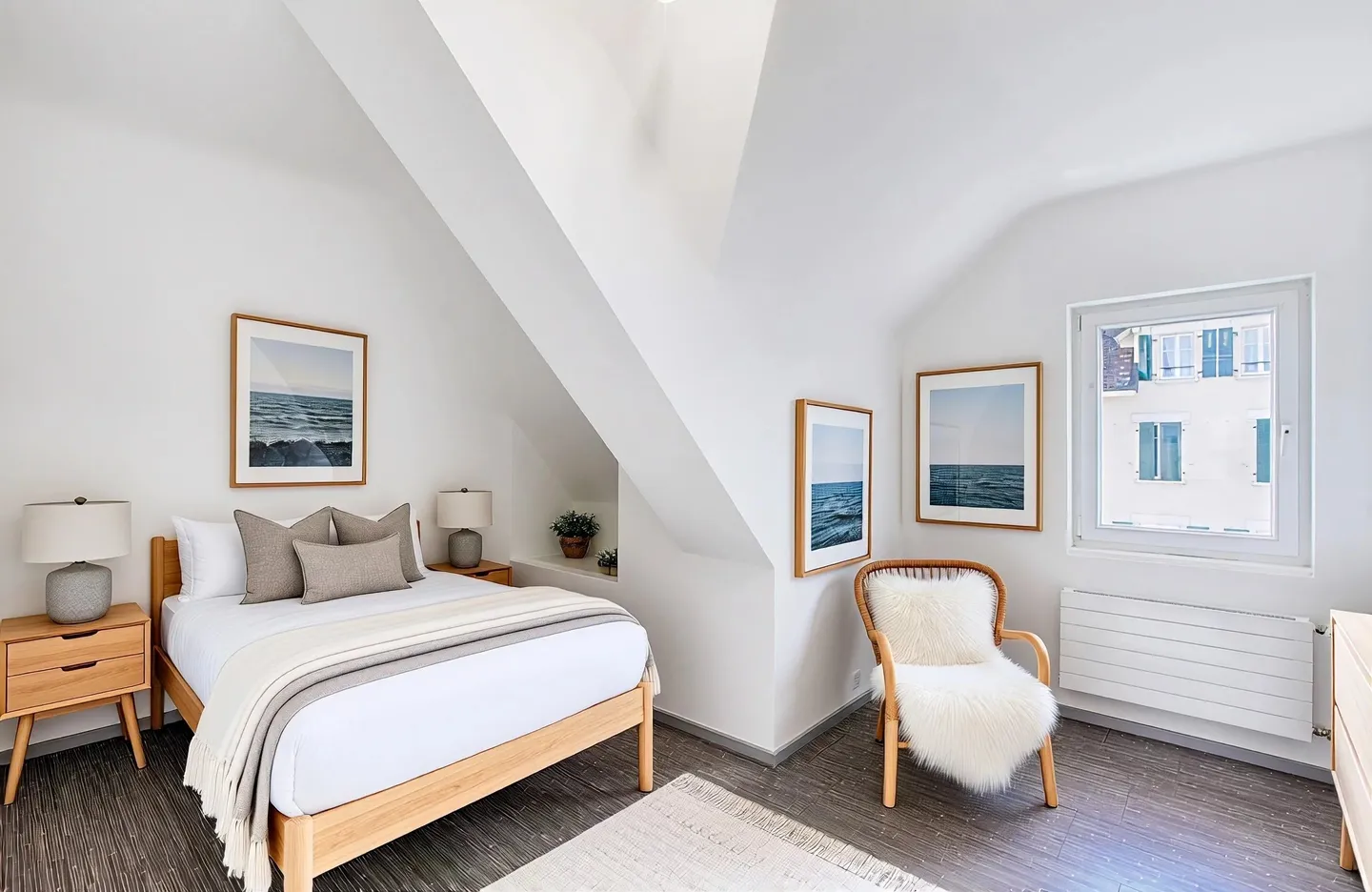 Charmante renovierte 3.5-Zimmer-Wohnung im Dachgeschoss - Foto 5 von 11