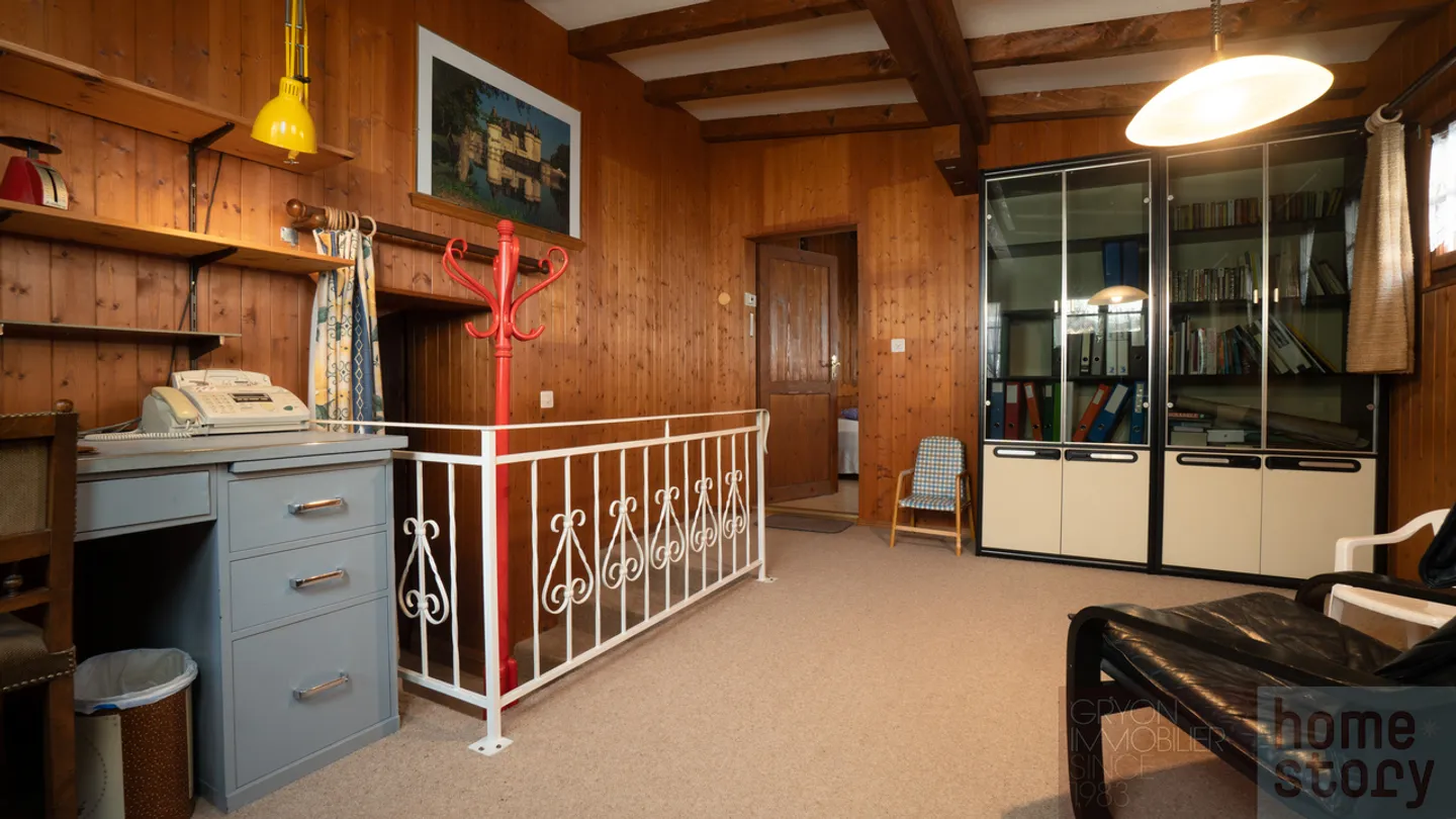 Typical family chalet in Gryon with garden and outbuildings - Photo 10 of 25