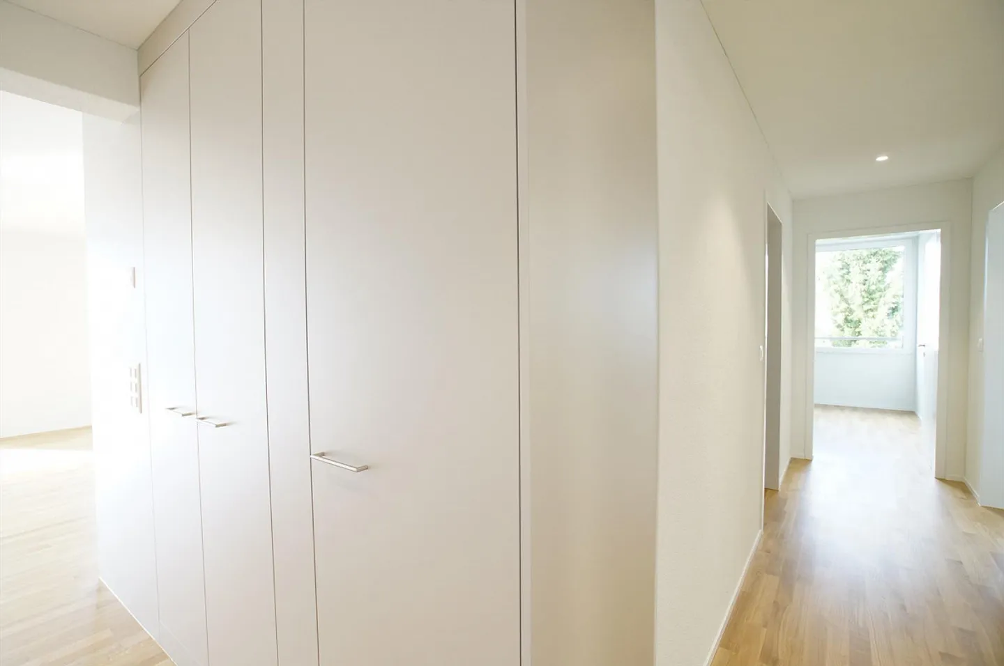 Prima locazione di un appartamento attico di 4,5 stanze dopo l'estensione del tetto - Foto 4 di 10