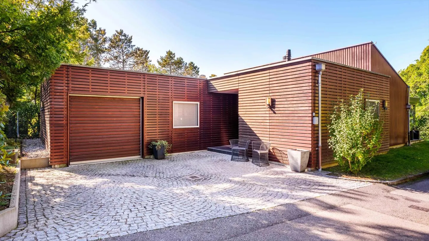 Rive Gauche - Lake in immediate proximity, beautiful villa with garden - Photo 12 of 12