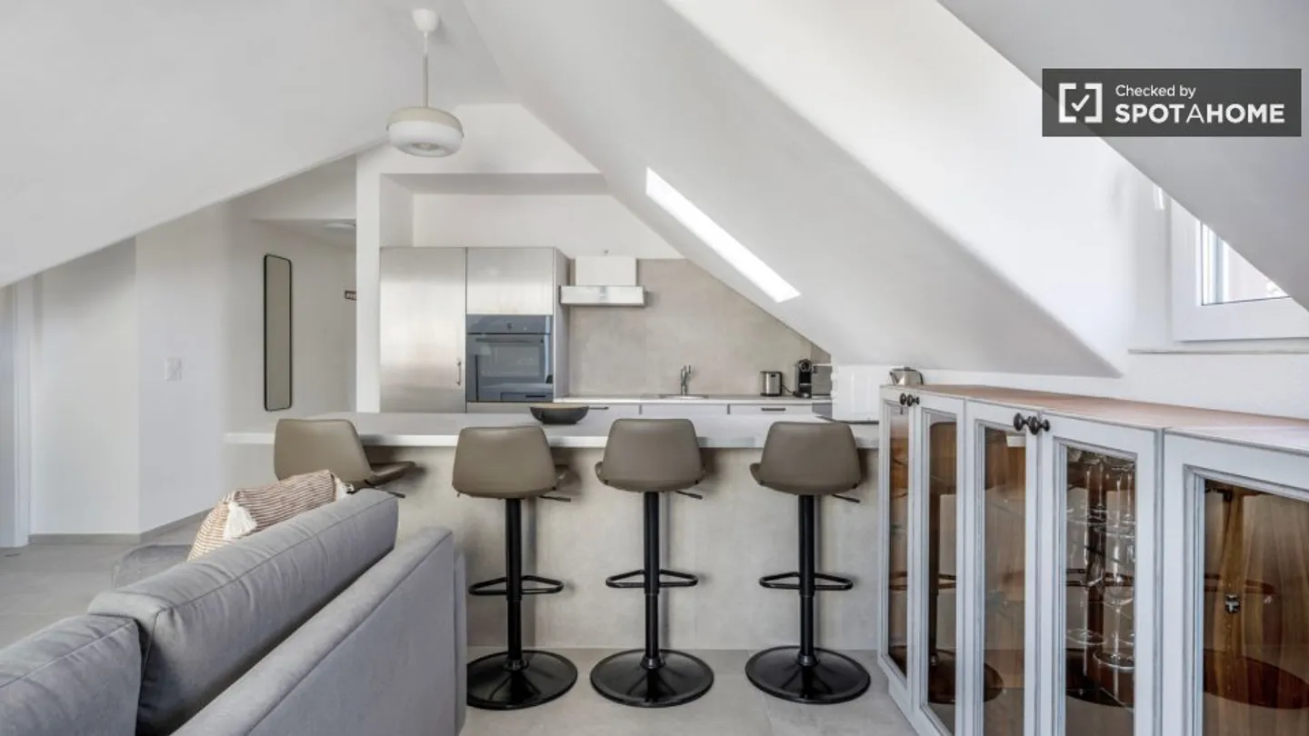 Entdecke, besichtige und miete dein neues Zuhause online mit vollem Vertrauen. - Foto 3 von 18