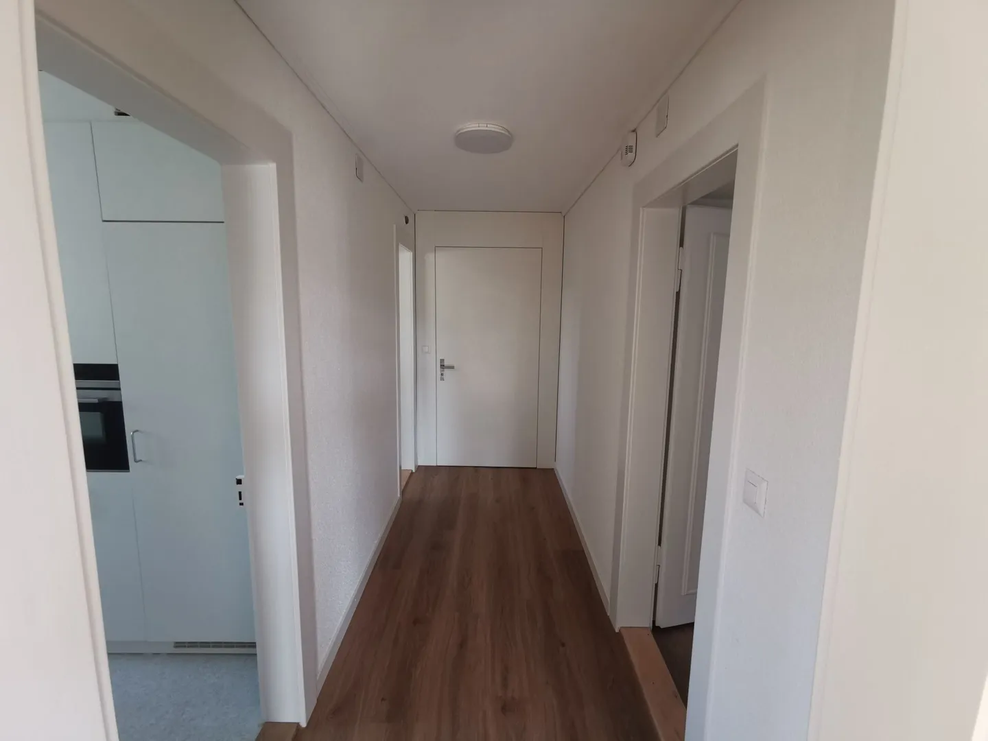 Opportunité : Propriété résidentielle et commerciale avec un potentiel d'utilisation polyvalent au centre de Schöftland - Photo 2 sur 52