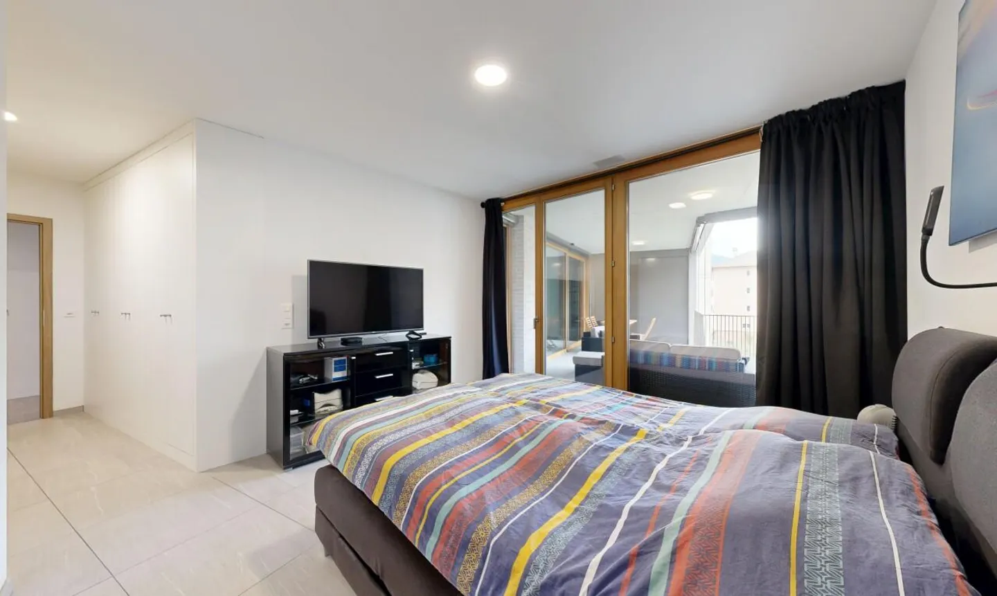 Wunderschöne 5,5-Zimmer-Wohnung von 153 m² ? Komfort und Effizienz - Foto 9 von 11