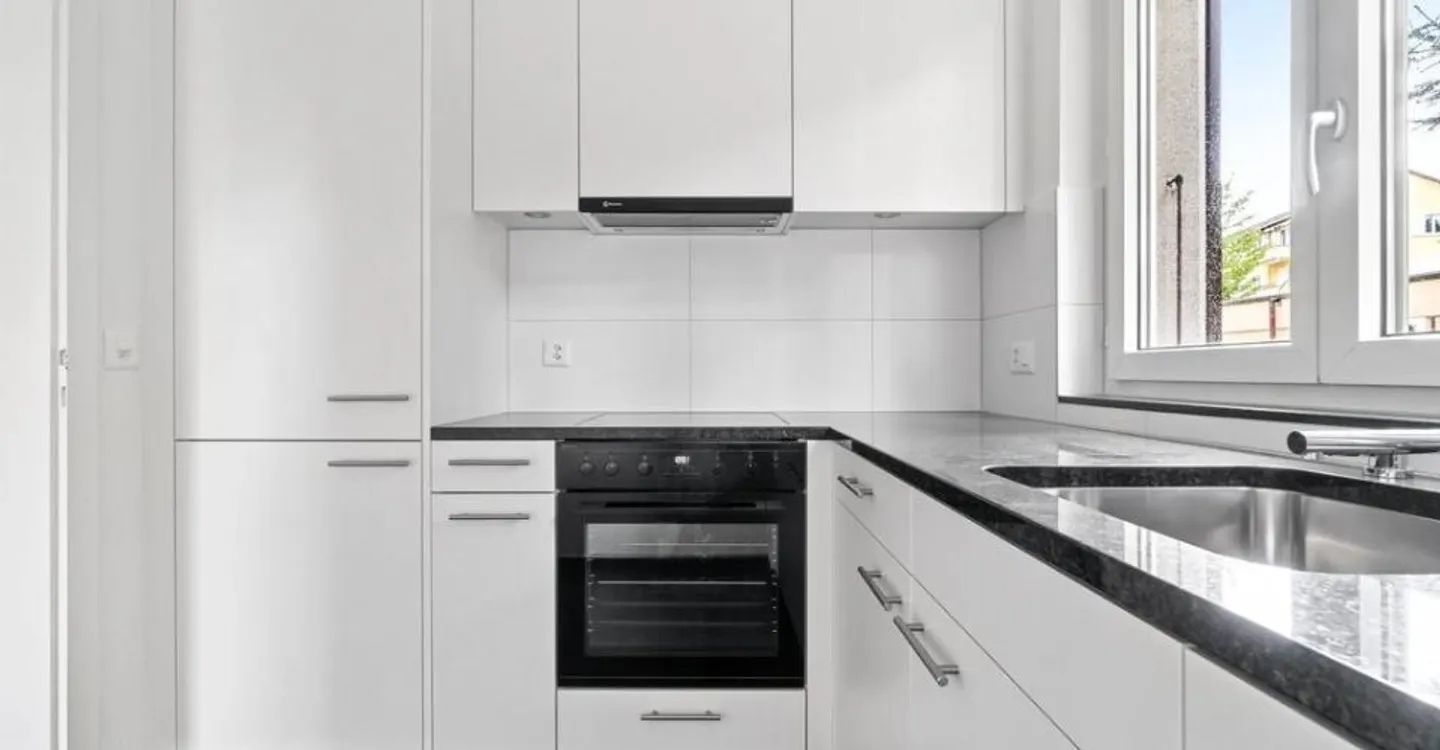 Fully renovated 3.5-room apartment on the ground floor - Photo 2 of 7
