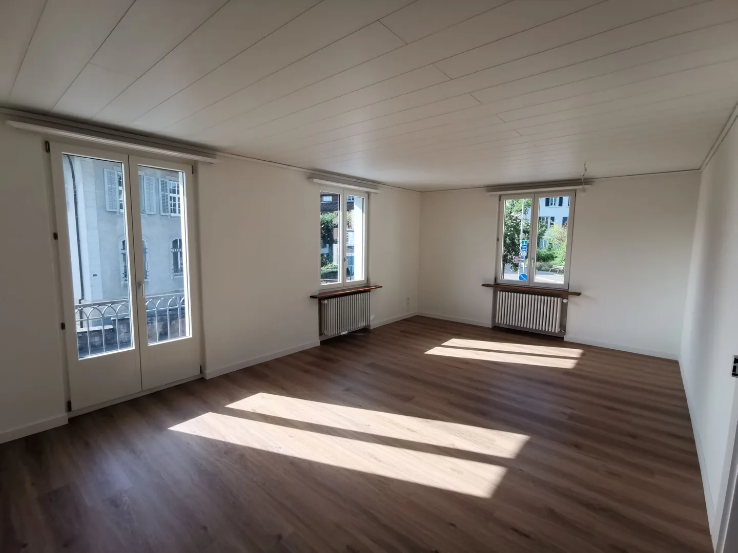 Opportunité : Propriété résidentielle et commerciale avec un potentiel d'utilisation polyvalent au centre de Schöftland - Photo 6 sur 52