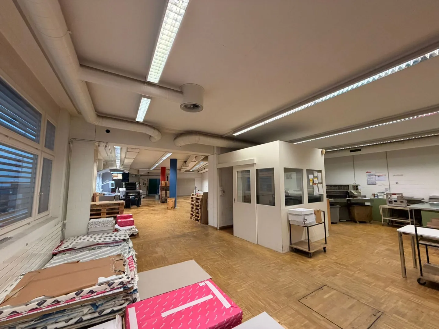Opportunité : Propriété résidentielle et commerciale avec un potentiel d'utilisation polyvalent au centre de Schöftland - Photo 31 sur 52
