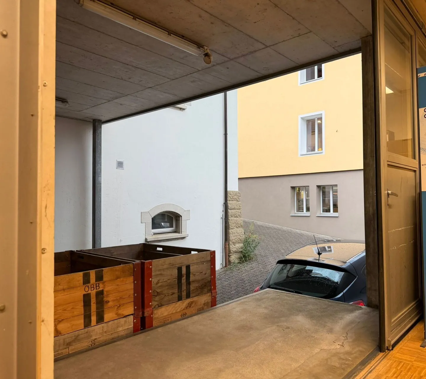 Opportunité : Propriété résidentielle et commerciale avec un potentiel d'utilisation polyvalent au centre de Schöftland - Photo 36 sur 52