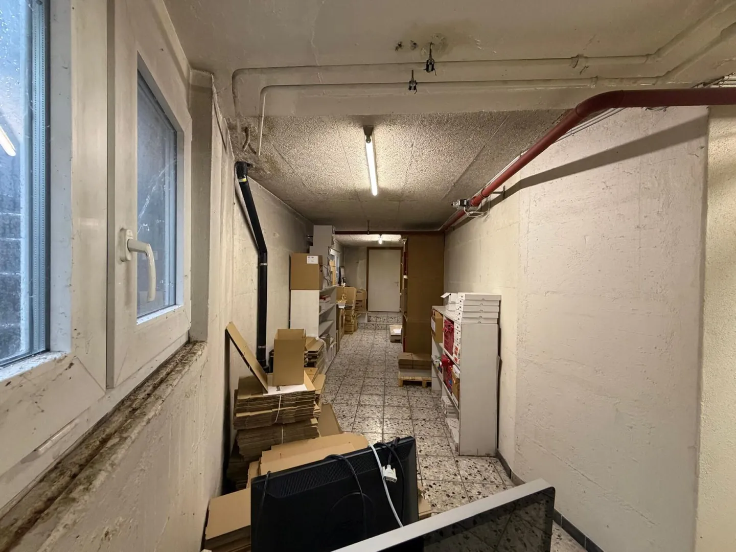 Opportunité : Propriété résidentielle et commerciale avec un potentiel d'utilisation polyvalent au centre de Schöftland - Photo 44 sur 52
