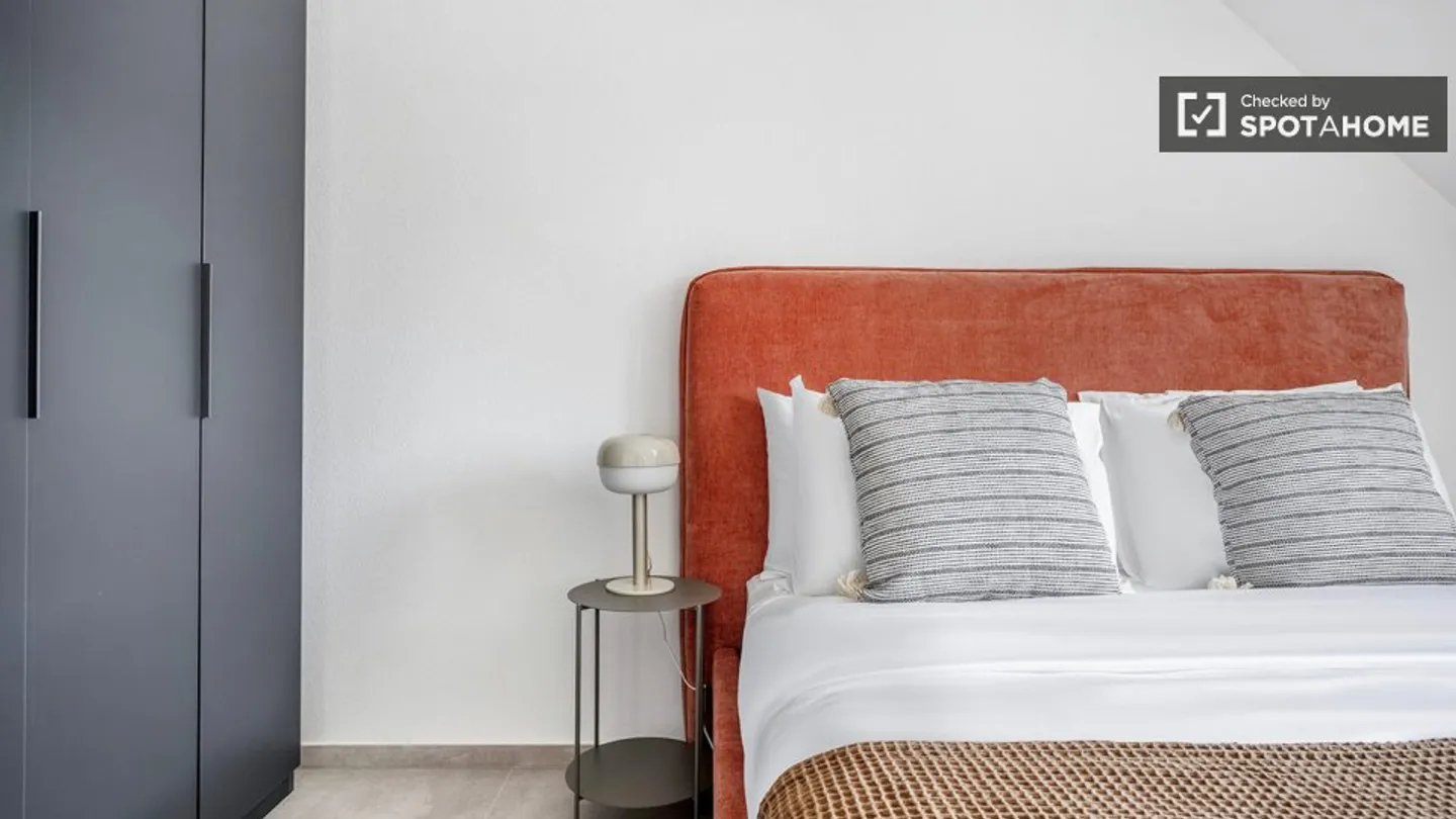 Entdecke, besichtige und miete dein neues Zuhause online mit vollem Vertrauen. - Foto 18 von 18