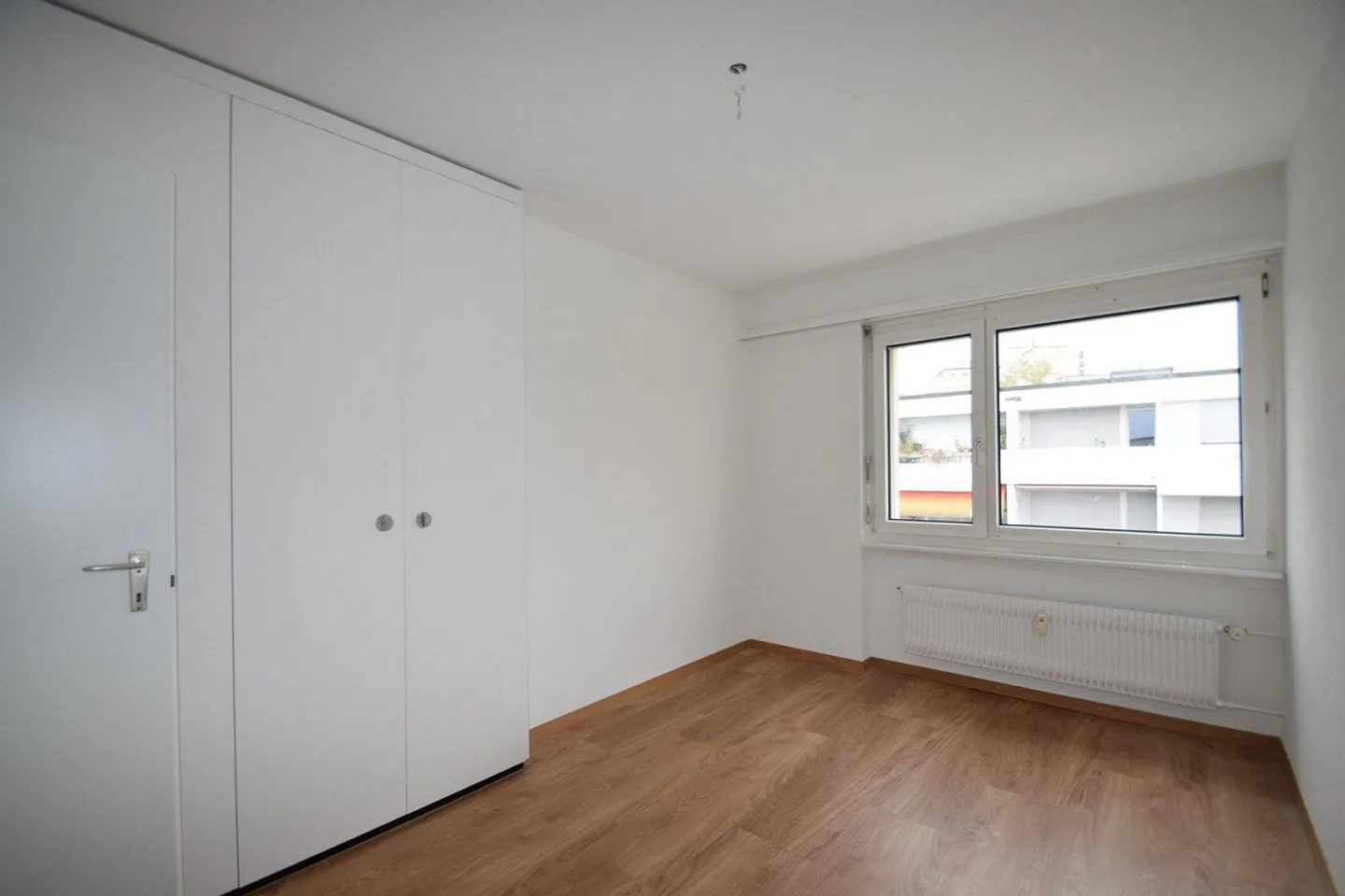 Appartement rénové de 4,5 pièces au centre de Zollikofen - Photo 6 sur 13