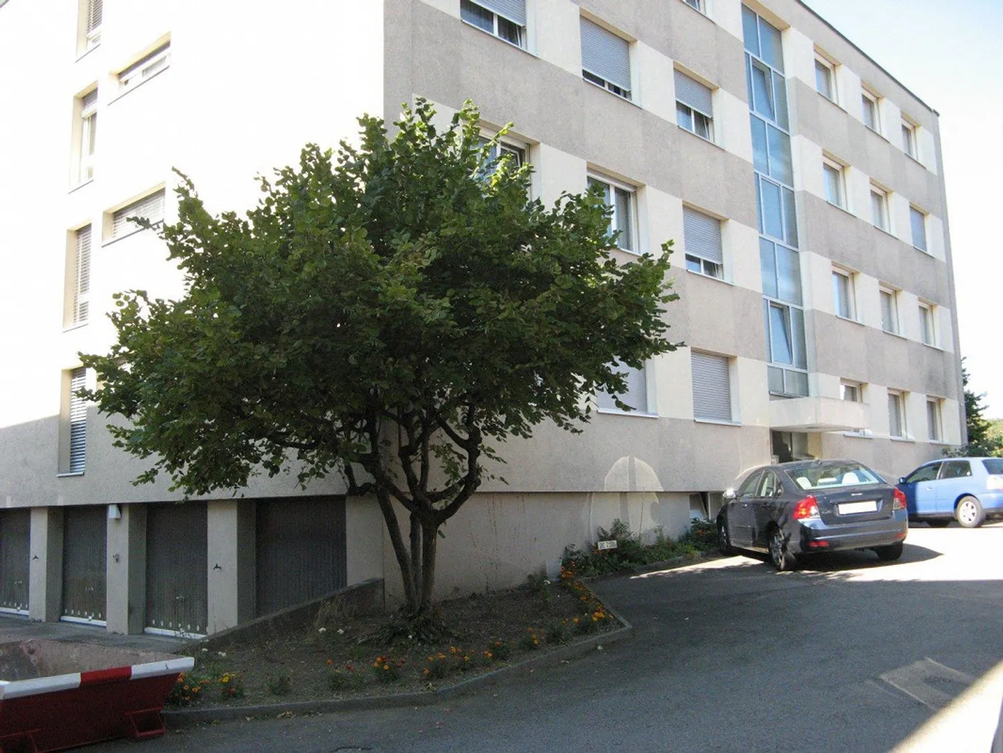 Appartement rénové de 4,5 pièces au centre de Zollikofen - Photo 13 sur 13