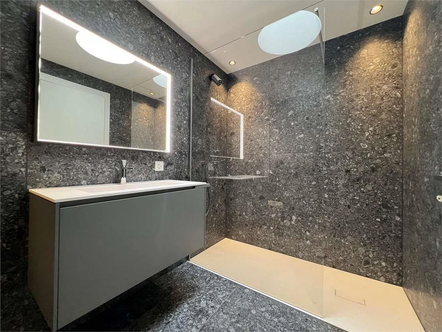 Lugano penthouse 5.5 pièces avec terrasse - Photo 9 sur 13