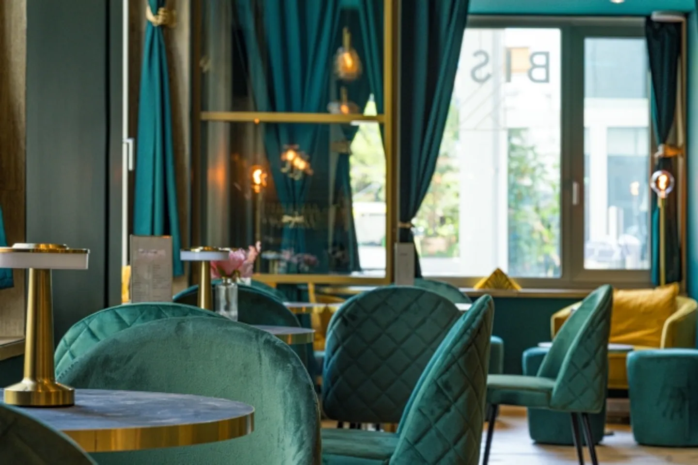 BAR ART DECO ATTRATTIVO GLASI BÜLACH - Foto 4 di 8