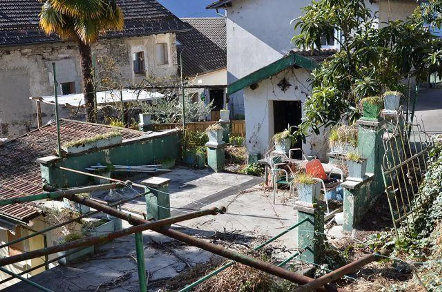 Charming House with Courtyard - Photo 12 of 44