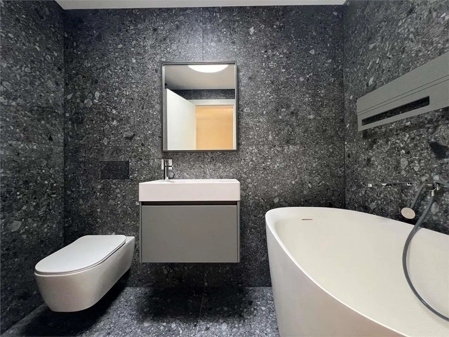 Lugano penthouse 5.5 pièces avec terrasse - Photo 13 sur 13