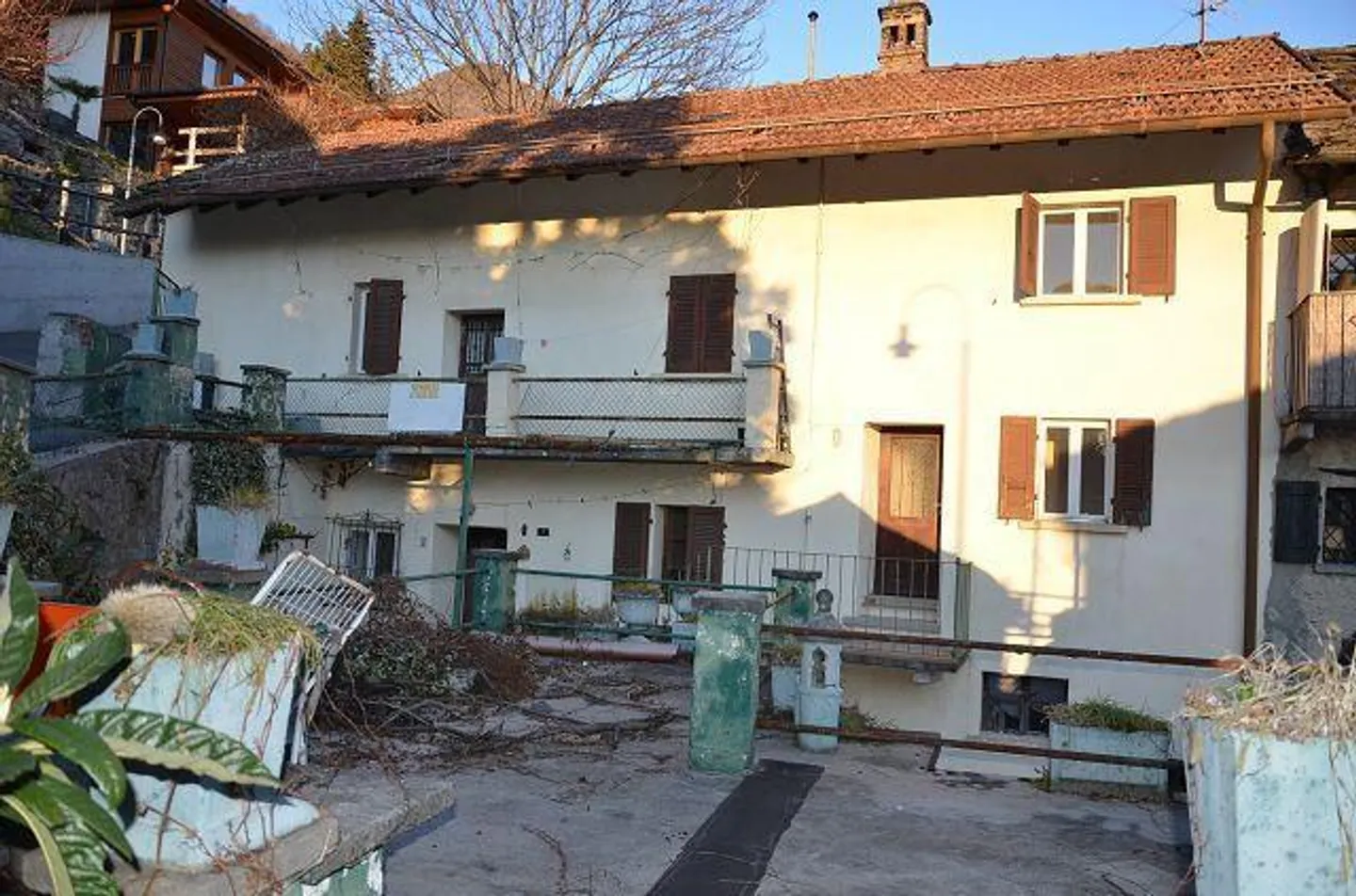 Charming House with Courtyard - Photo 13 of 44