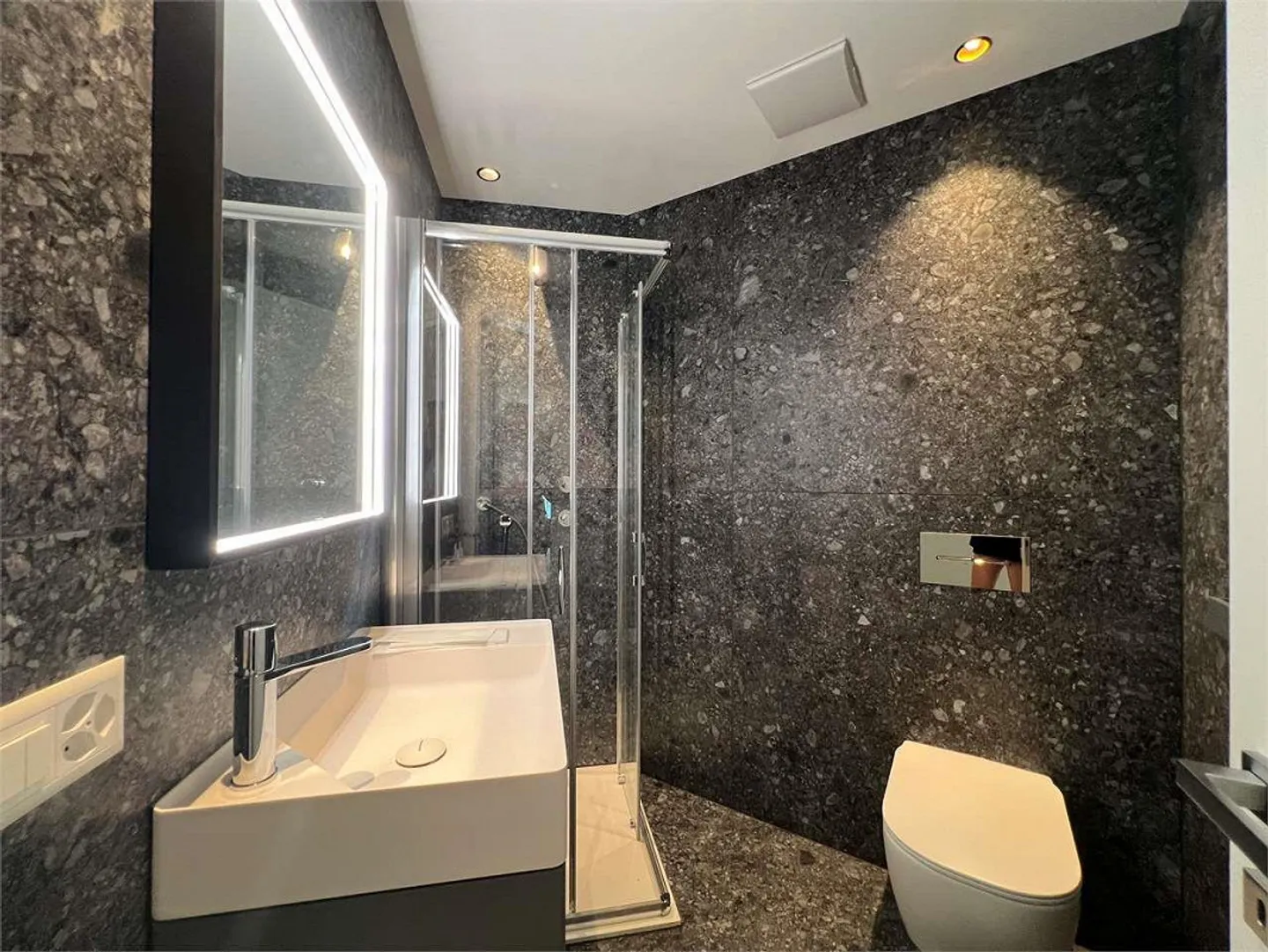 Lugano penthouse 5.5 pièces avec terrasse - Photo 11 sur 13