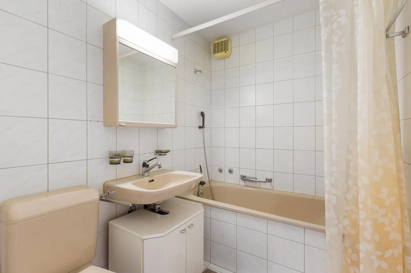 Vie confortable sur deux étages - Photo 3 sur 8